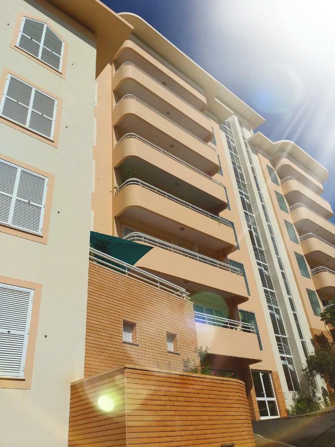 Lido Belissimo Apartment Funchal  Bagian luar foto